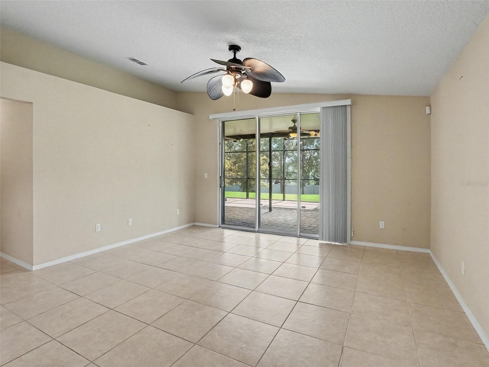 Family Room - 3067 SANTA MARCOS DR, CLERMONT