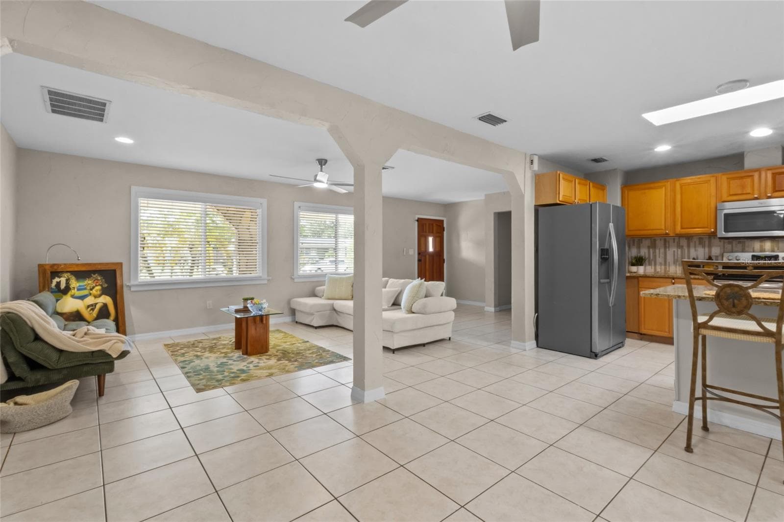 Single Family Residence at 2520 E MILMAR DR, SARASOTA, photo 6 of 44