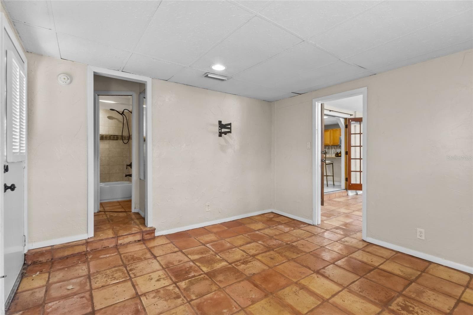 3#rd Bedroom & En Suite - Can be a Separate Entrance Suite - 2520 E MILMAR DR, SARASOTA