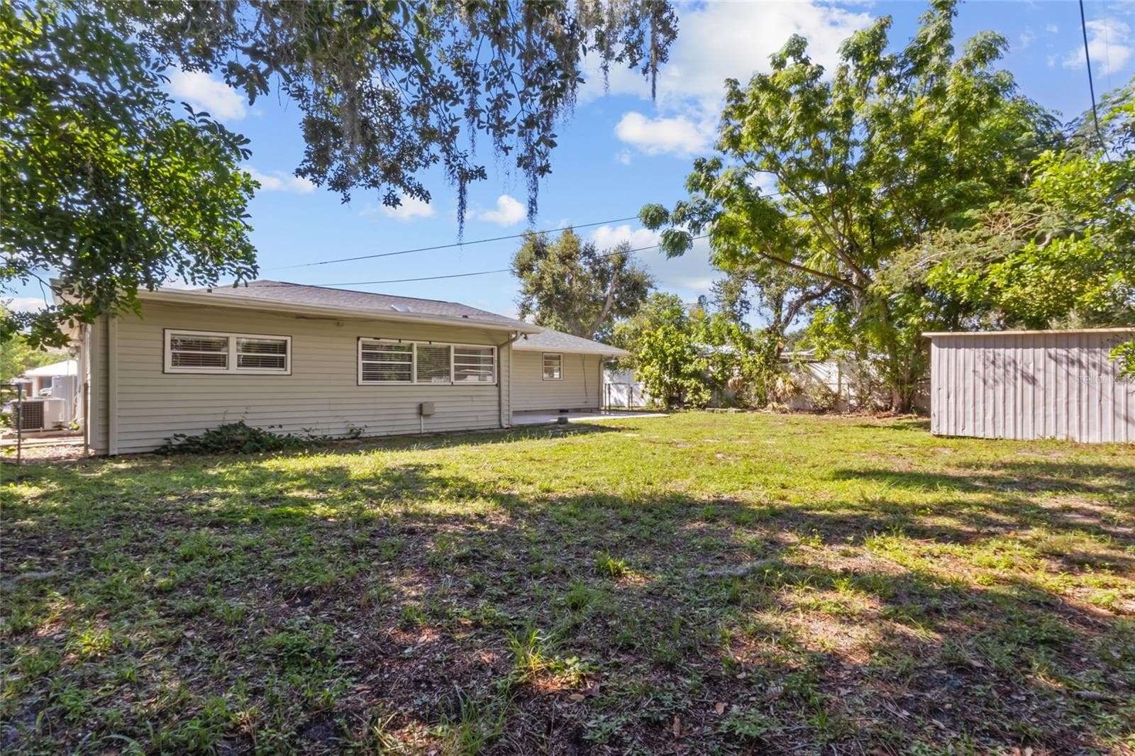 Ample Space for a Pool/Outdoor Entertainment - 2520 E MILMAR DR, SARASOTA