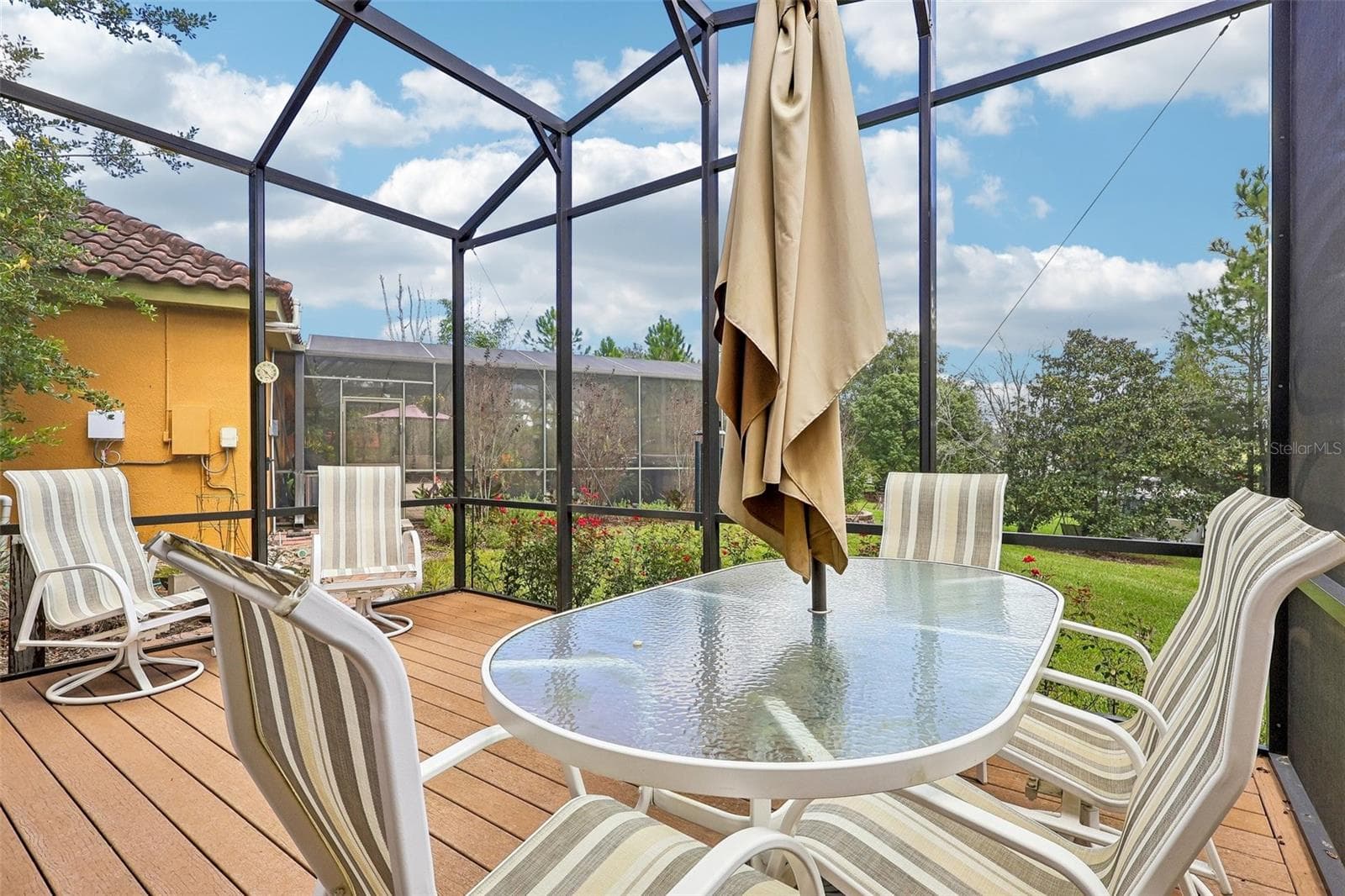 Casita Screened Porch - 32736 WOLFS TRL, SORRENTO