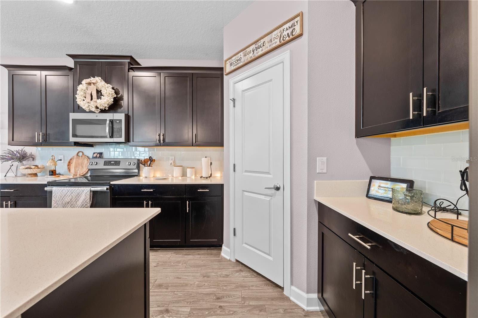 Single Family Residence at 12186 SATIRE ST, ORLANDO, photo 10 of 67
