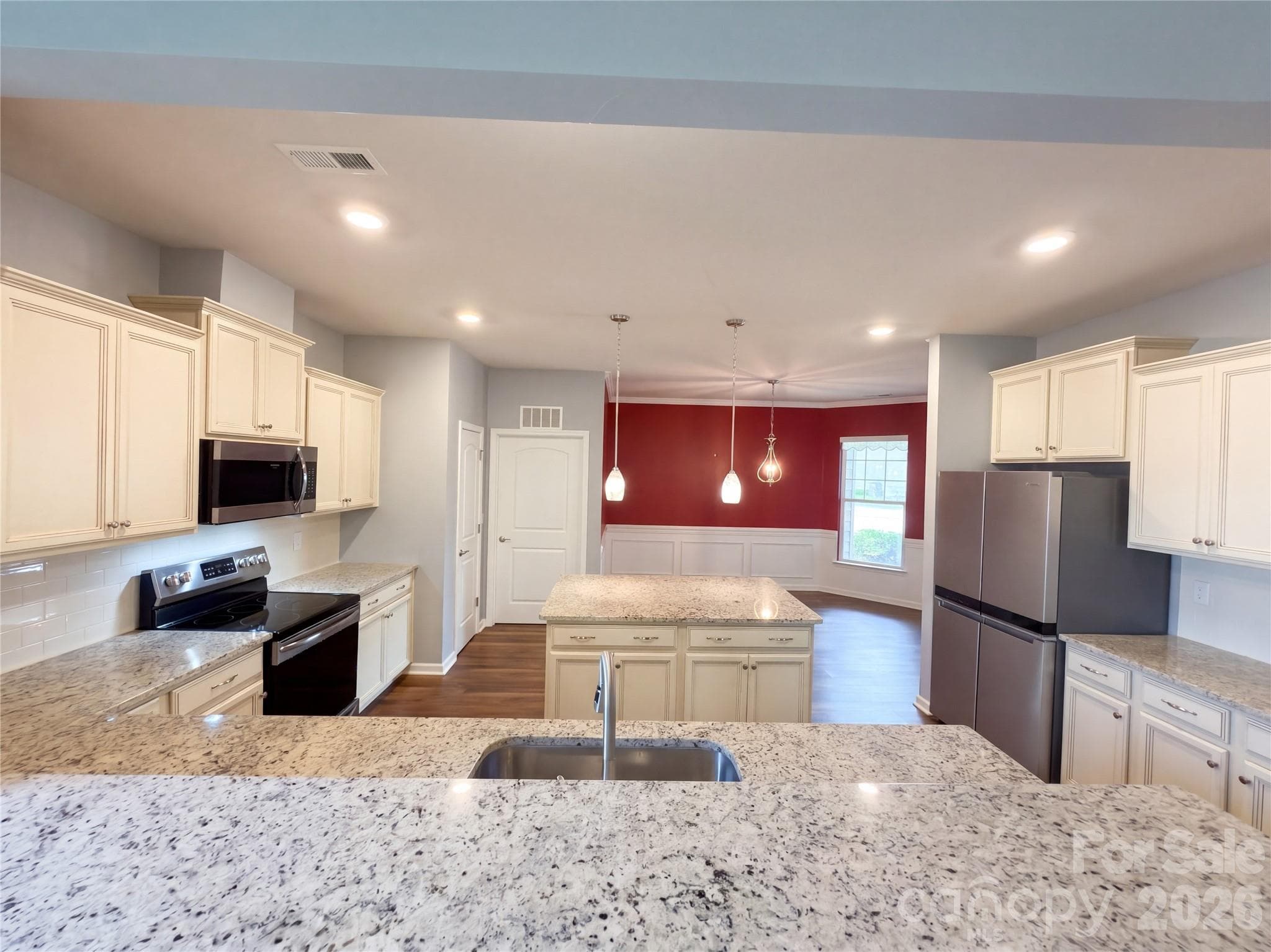 Single Family Residence at 2019 Trindle Vine Lane, Waxhaw, photo 4 of 25