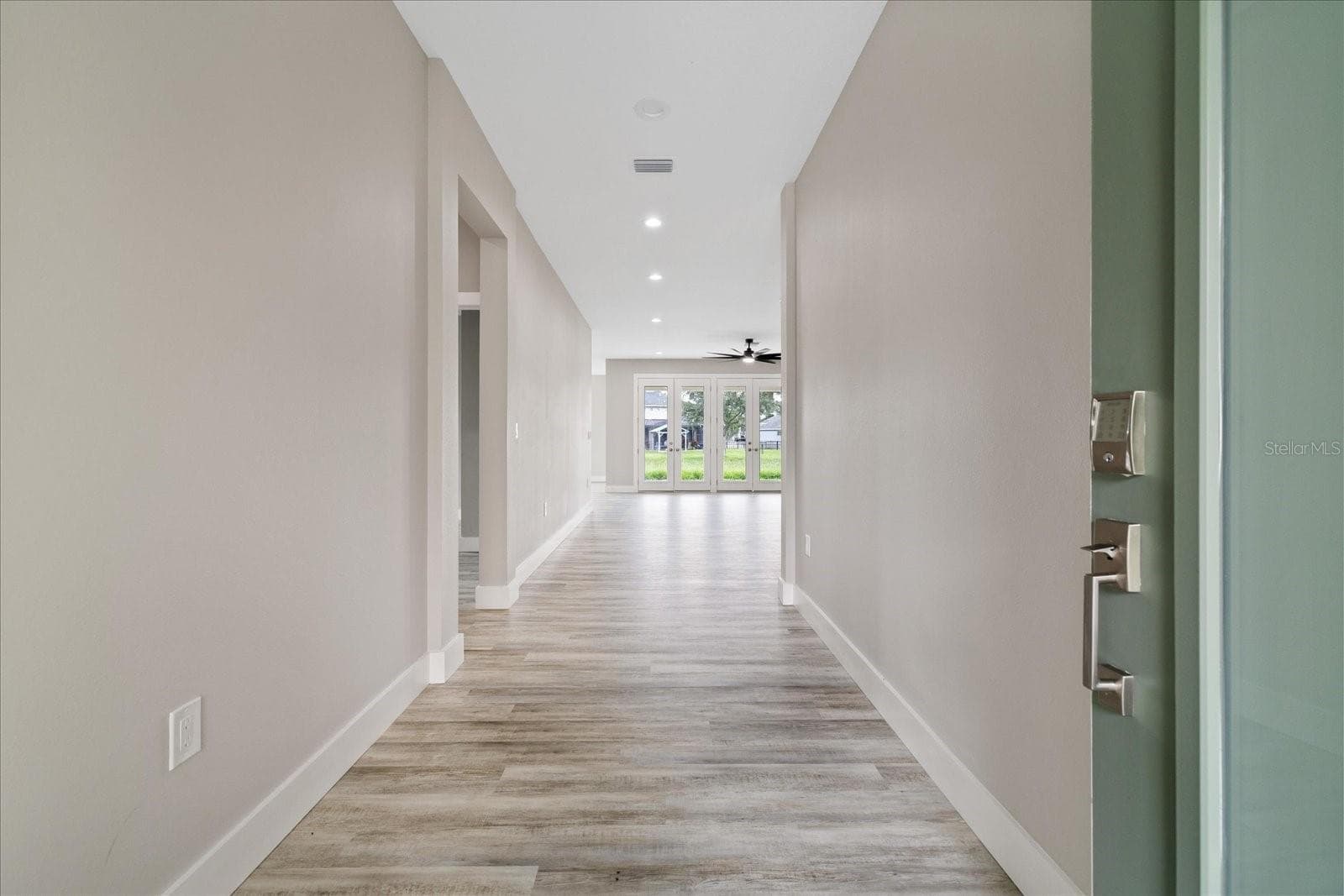 Single Family Residence at 10704 BANFIELD DR, RIVERVIEW, photo 14 of 59