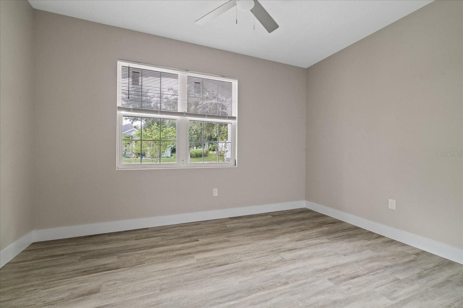 Single Family Residence at 10704 BANFIELD DR, RIVERVIEW, photo 24 of 59