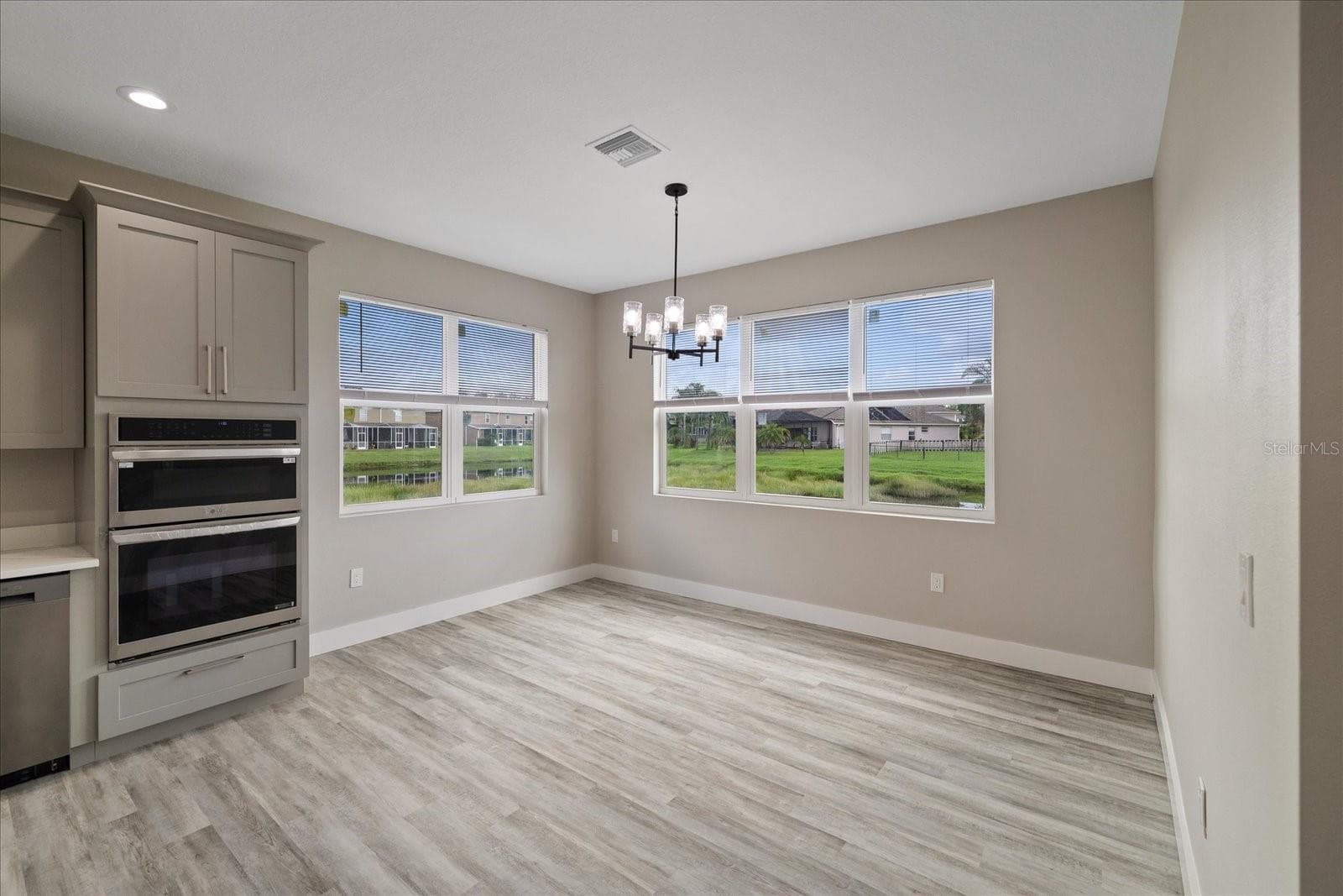 Single Family Residence at 10704 BANFIELD DR, RIVERVIEW, photo 32 of 59