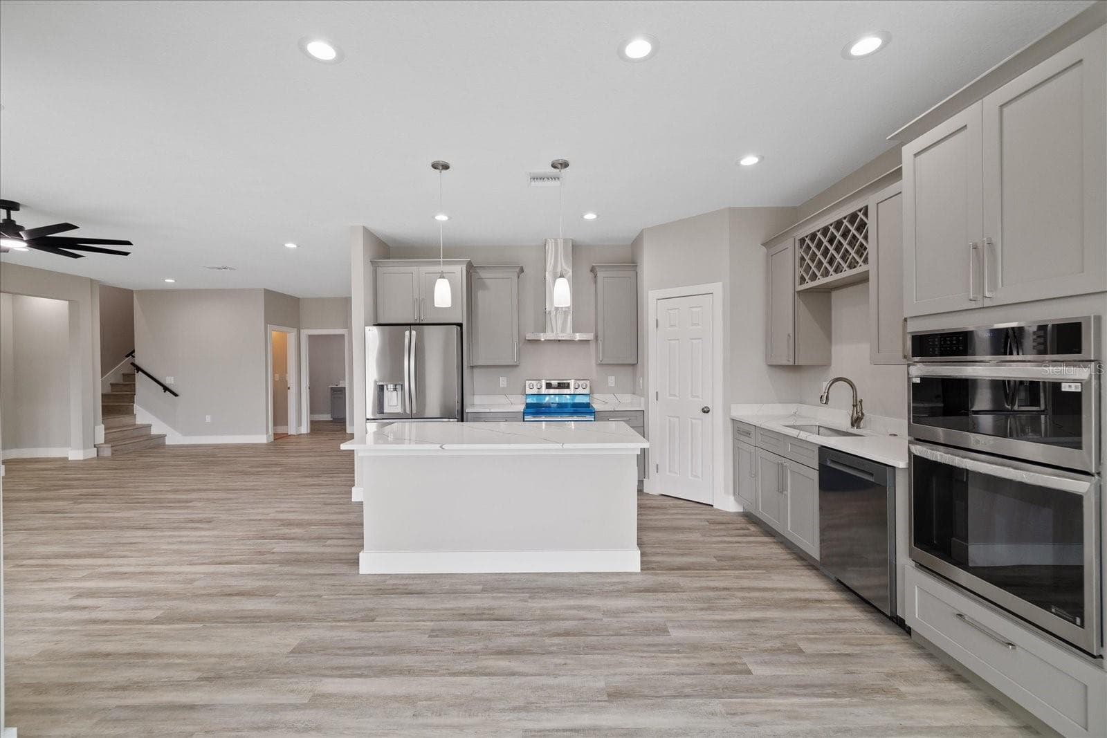 Single Family Residence at 10704 BANFIELD DR, RIVERVIEW, photo 35 of 59