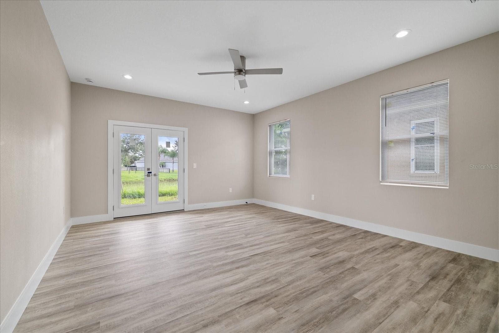 Single Family Residence at 10704 BANFIELD DR, RIVERVIEW, photo 42 of 59