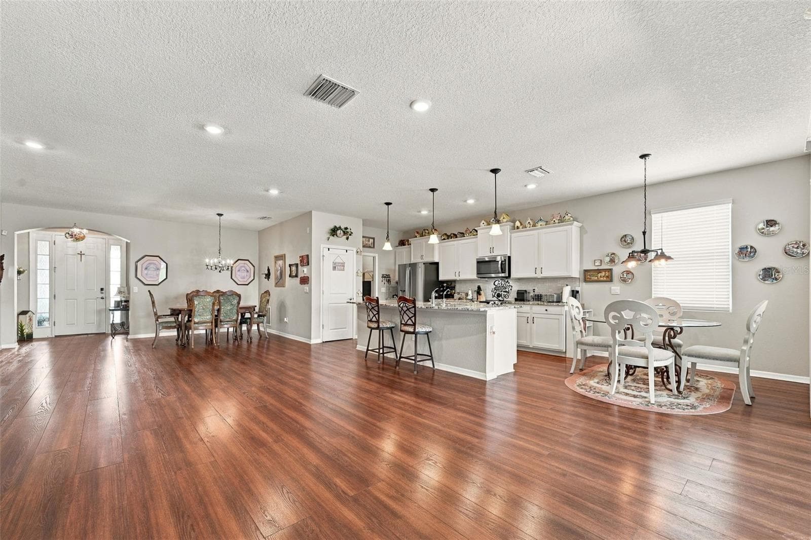 Single Family Residence at 13344 WATERLEAF GARDEN CIR, RIVERVIEW, photo 3 of 96