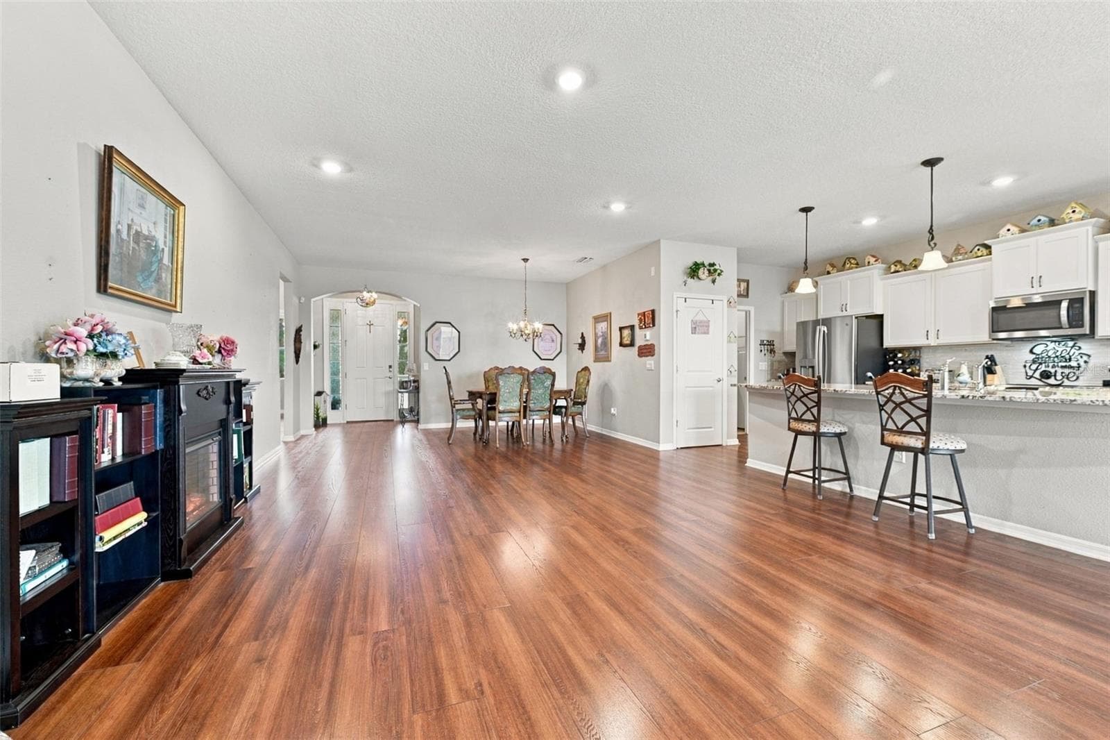 Single Family Residence at 13344 WATERLEAF GARDEN CIR, RIVERVIEW, photo 18 of 96