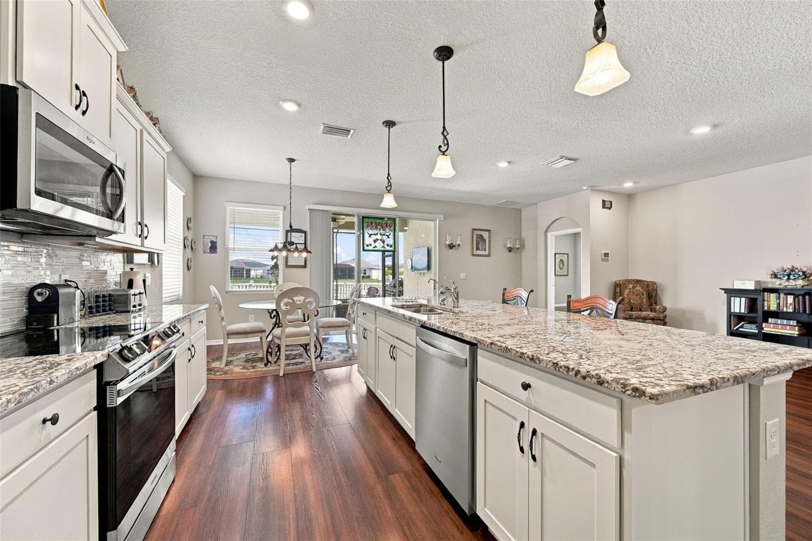 Single Family Residence at 13344 WATERLEAF GARDEN CIR, RIVERVIEW, photo 13 of 96