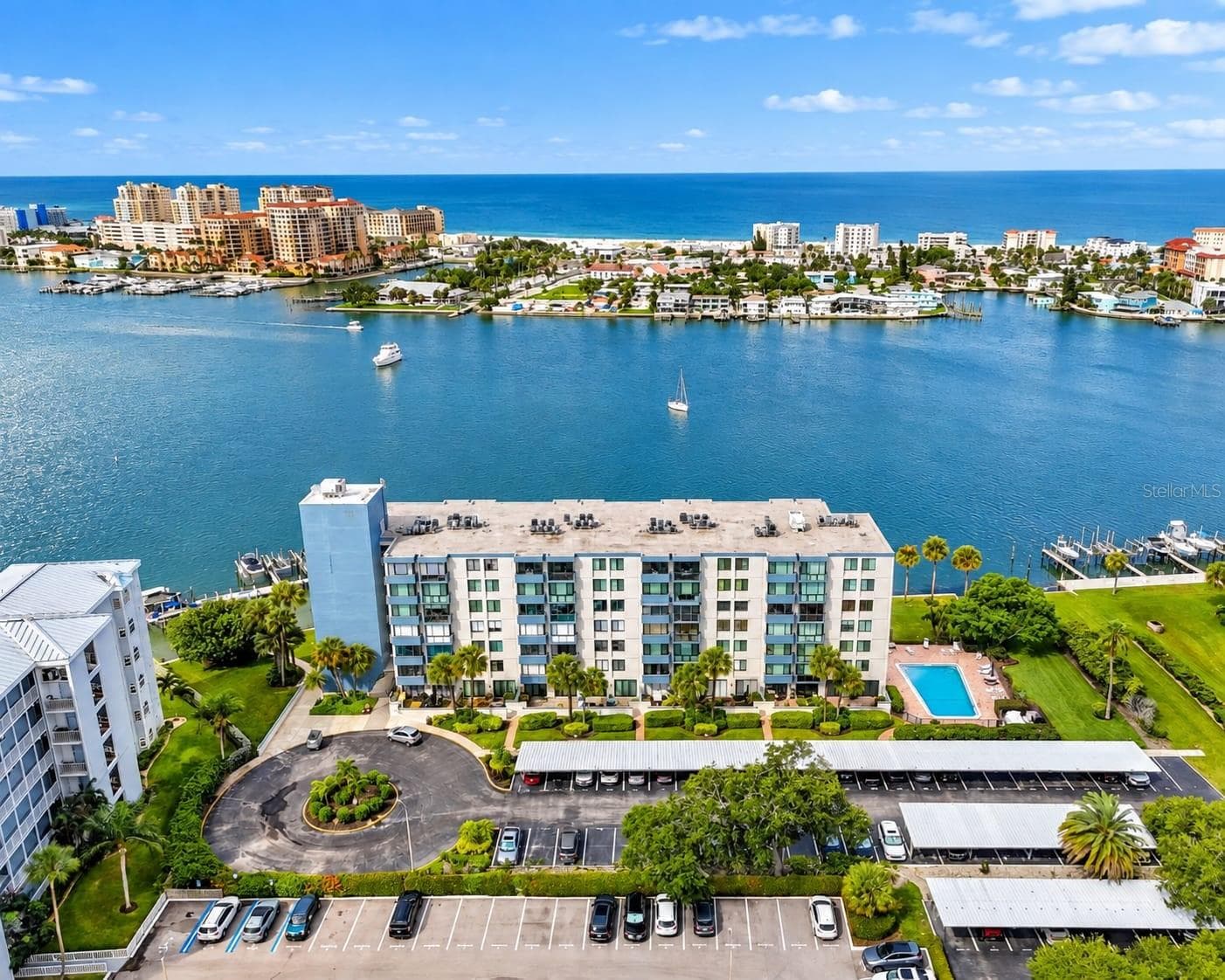 644 ISLAND WAY #406