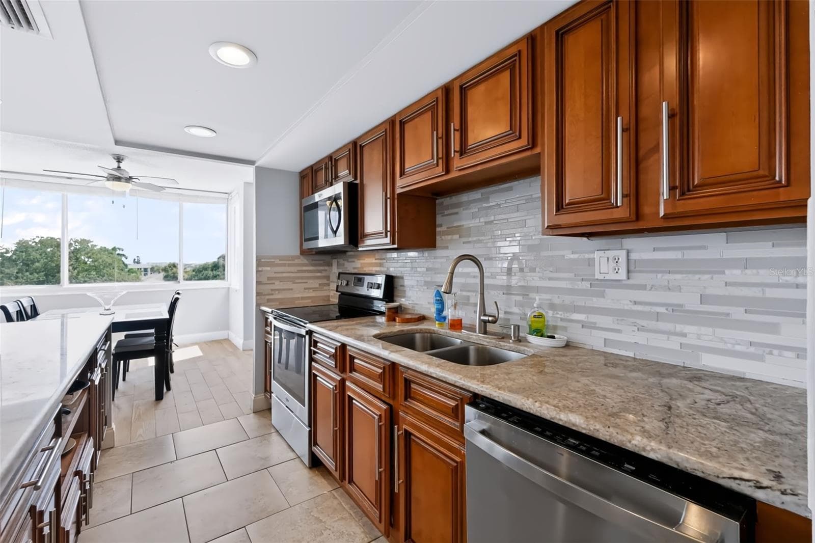Condominium at 644 ISLAND WAY #406, CLEARWATER, photo 9 of 32