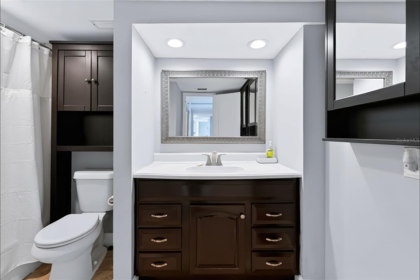 Condominium at 644 ISLAND WAY #406, CLEARWATER, photo 18 of 32