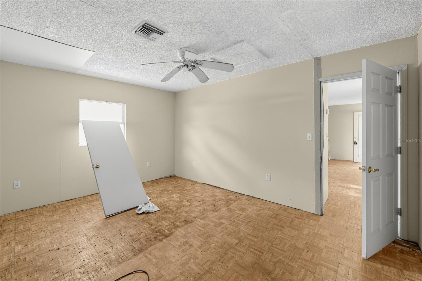 Single Family Residence at 1048 N MISSOURI AVE, LAKELAND, photo 12 of 15