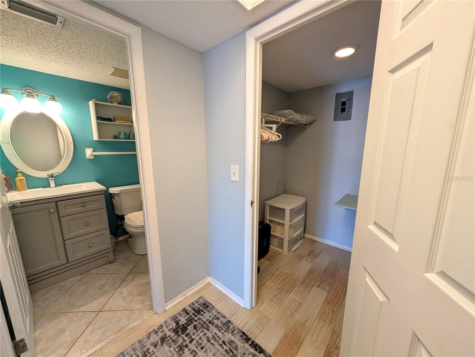 Ensuite bathroom & walk-incloset... - 4133 HERON WAY #E-202, BRADENTON
