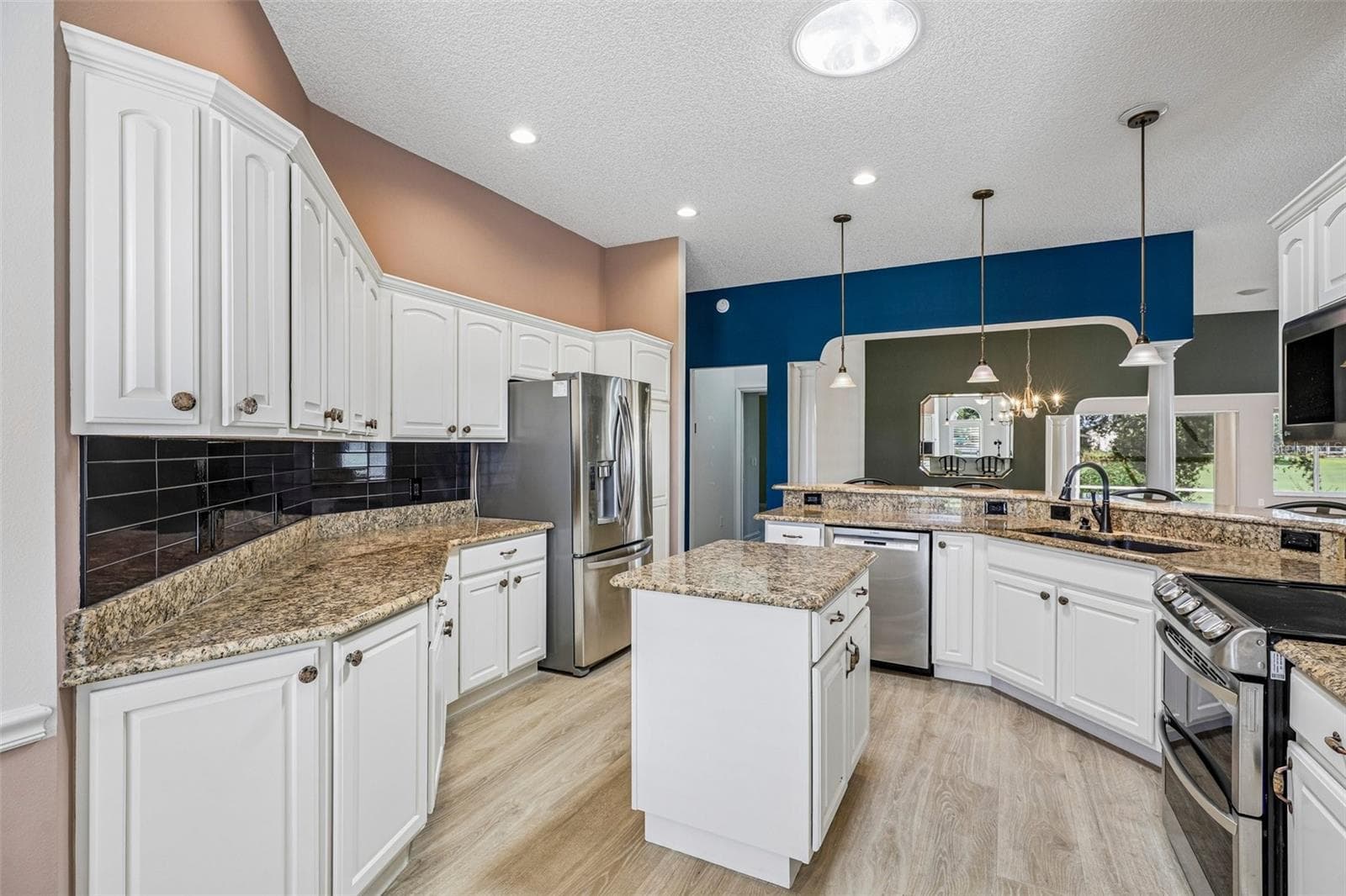 Single Family Residence at 1398 SHOREWOOD ST, THE VILLAGES, photo 11 of 50