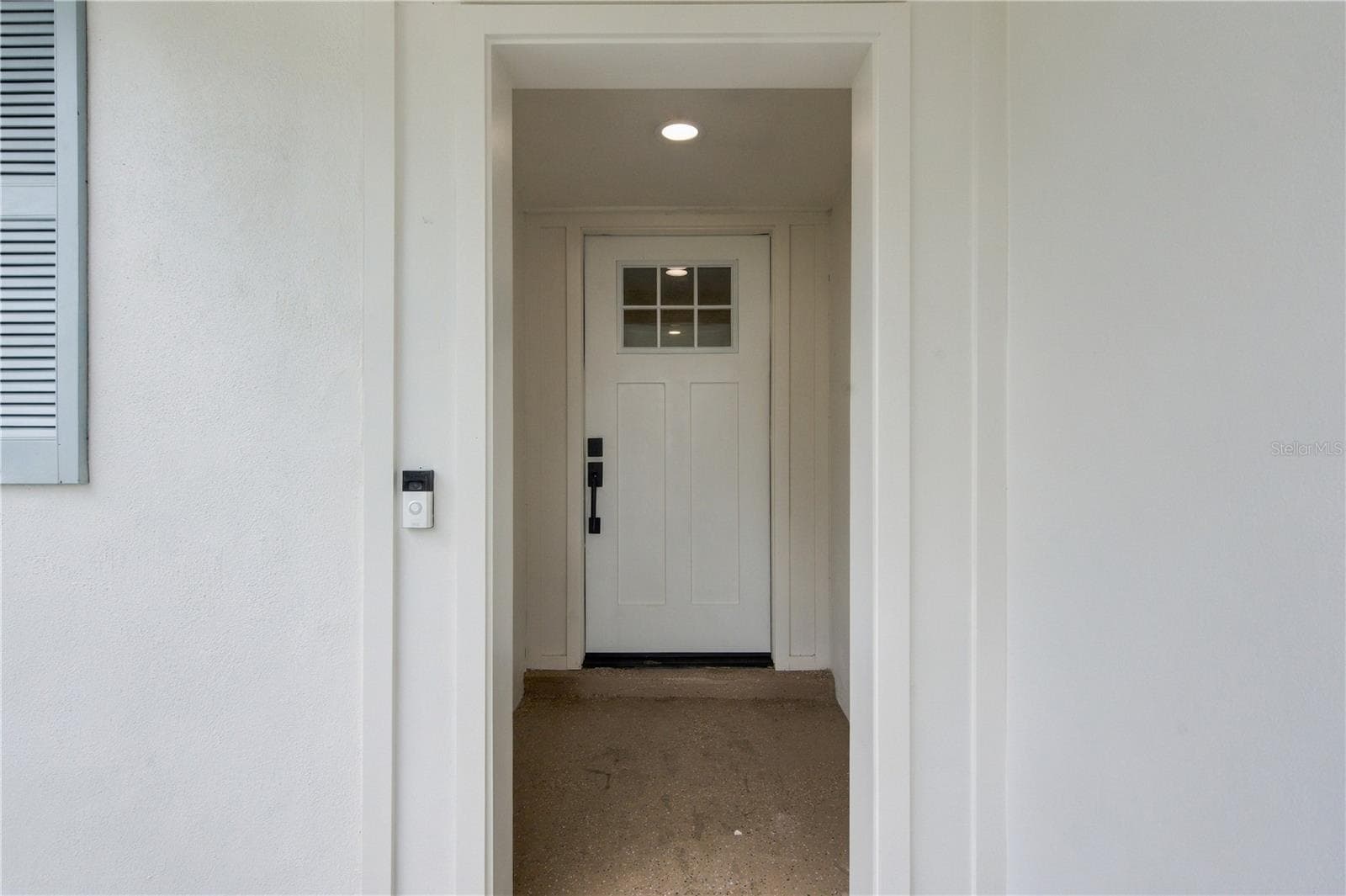 Single Family Residence at 1630 DALE CIR N, DUNEDIN, photo 3 of 37
