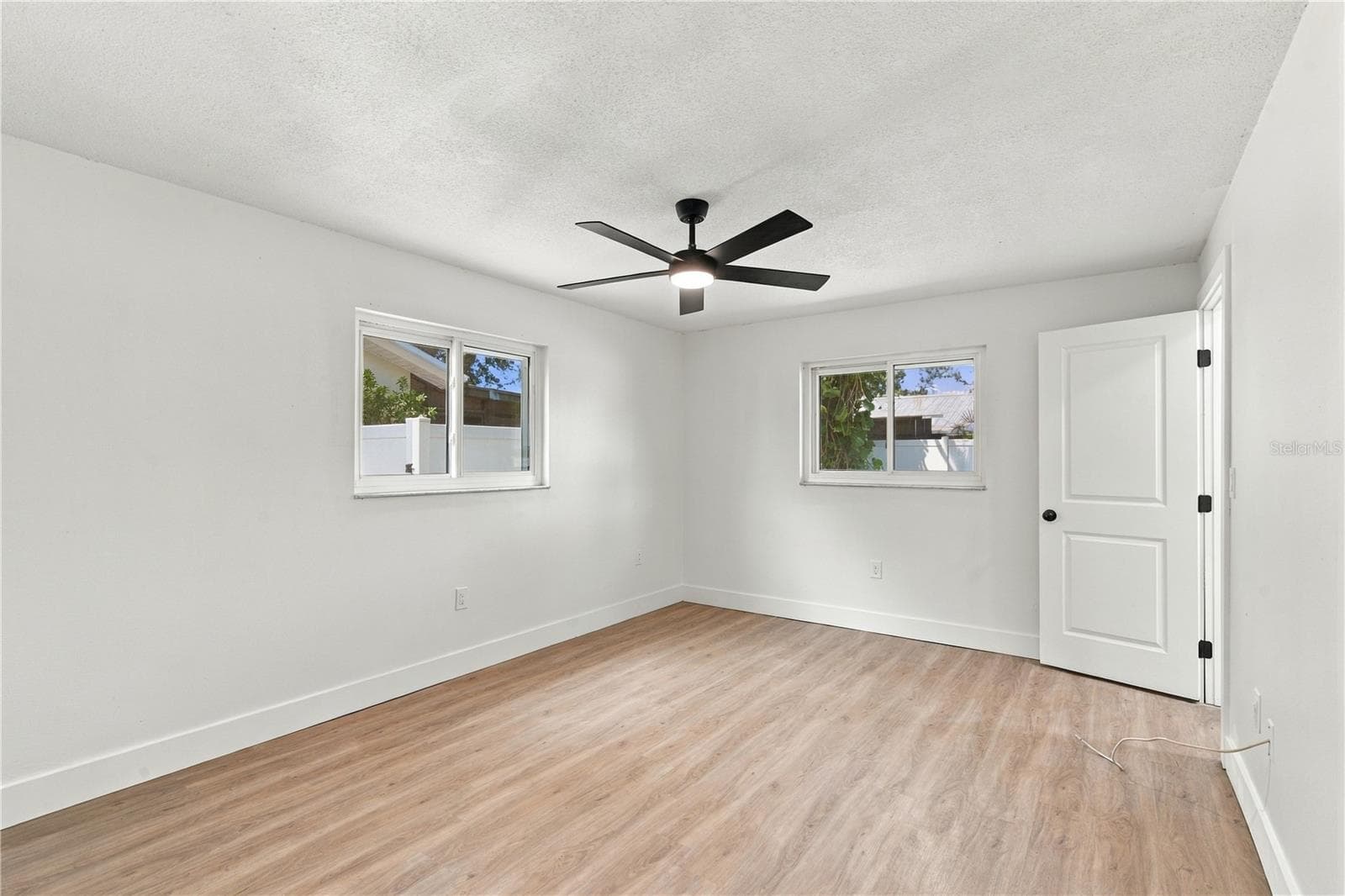 Single Family Residence at 1630 DALE CIR N, DUNEDIN, photo 21 of 37
