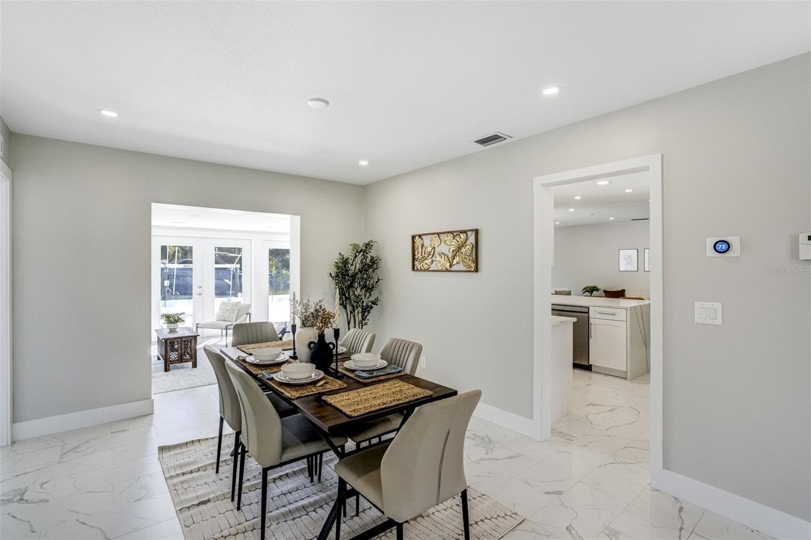 Dining room - 3923 DORAL DR, TAMPA
