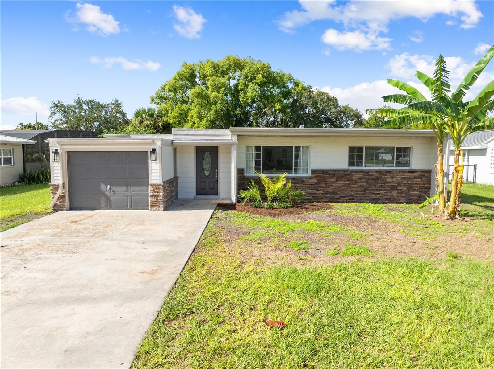 406 E DRURY AVE