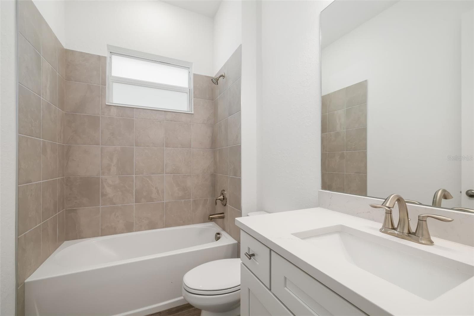 Single Family Residence at 5613 LIGHTNING WHELK LN, LAKEWOOD RANCH, photo 26 of 54