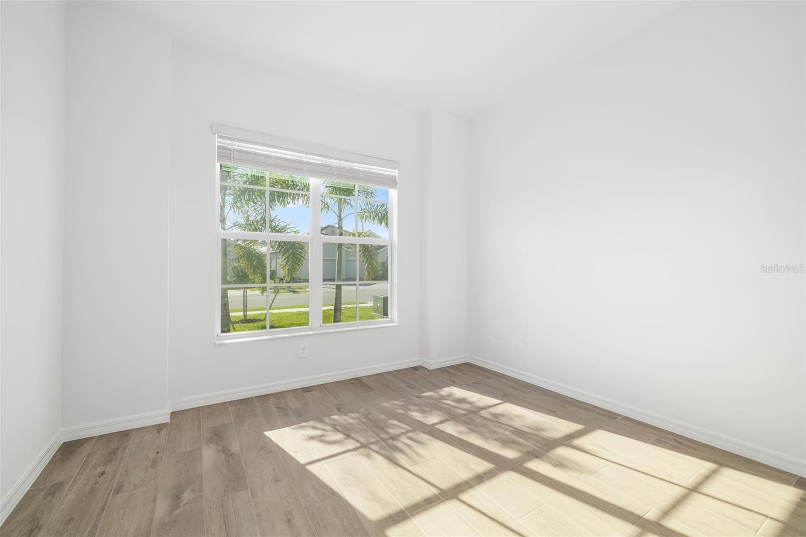 Single Family Residence at 5613 LIGHTNING WHELK LN, LAKEWOOD RANCH, photo 27 of 54