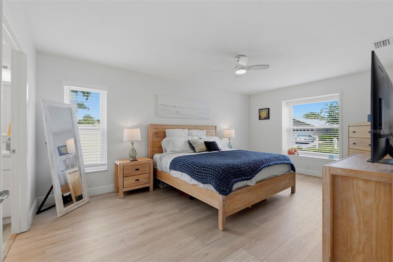 Single Family Residence at 1598 VIRGINIA AVE, PALM HARBOR, photo 16 of 54