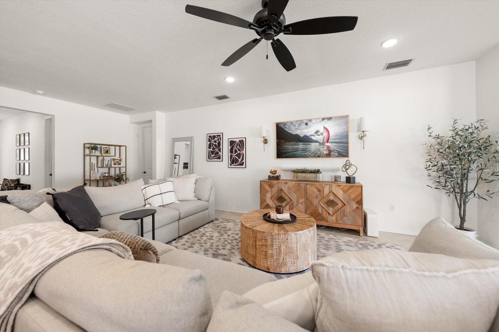 Single Family Residence at 34181 RADLEY WAY, WESLEY CHAPEL, photo 16 of 61
