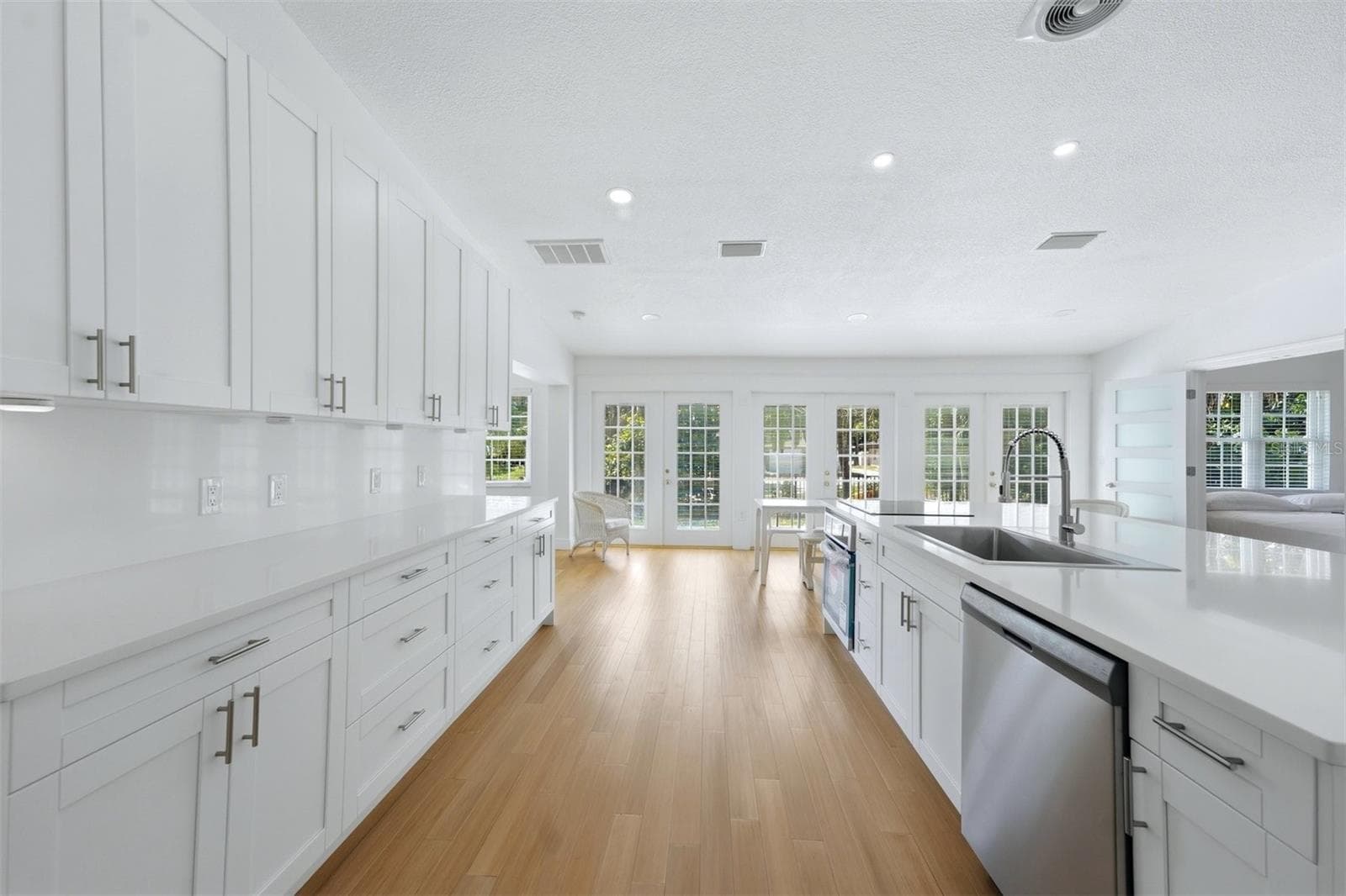 Single Family Residence at 3050 N BEACH RD, ENGLEWOOD, photo 7 of 52