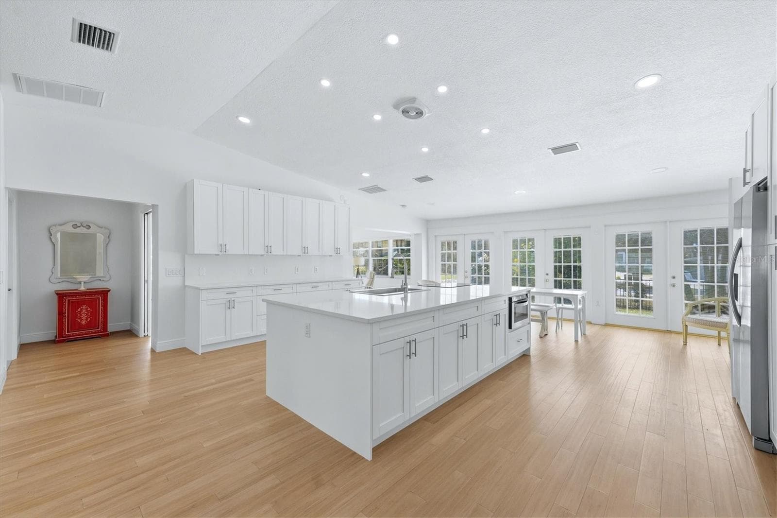 Single Family Residence at 3050 N BEACH RD, ENGLEWOOD, photo 10 of 52