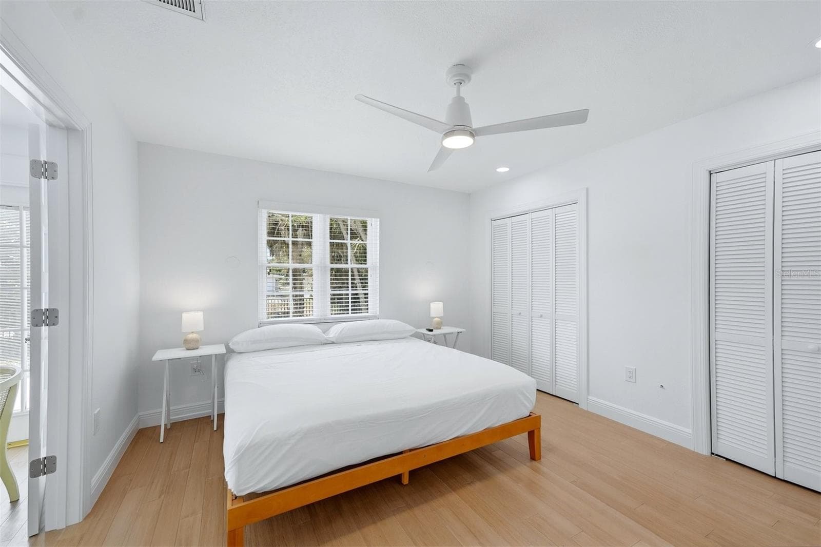 Master bedroom - 3050 N BEACH RD, ENGLEWOOD