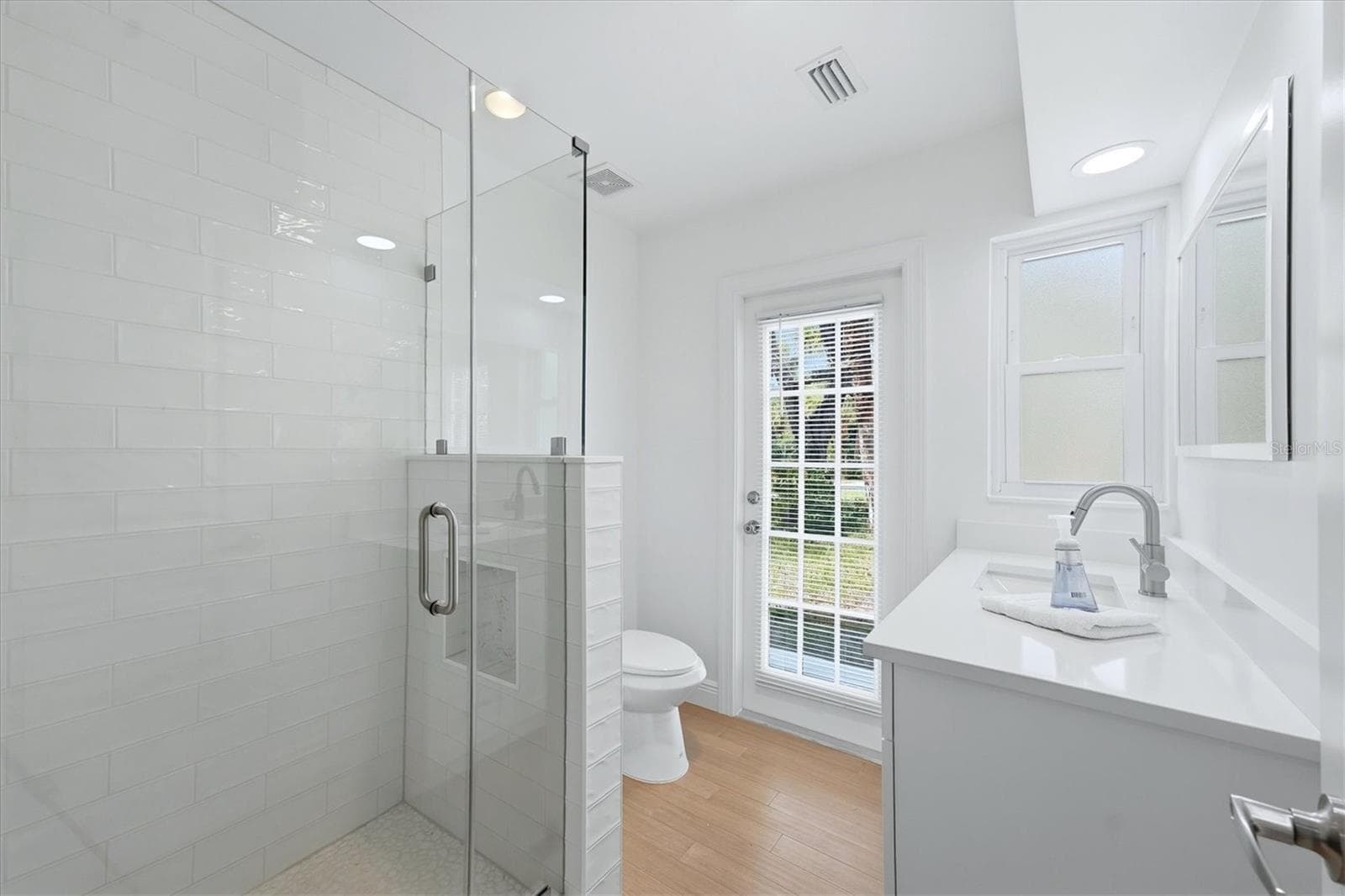 Spare bathroom - 3050 N BEACH RD, ENGLEWOOD