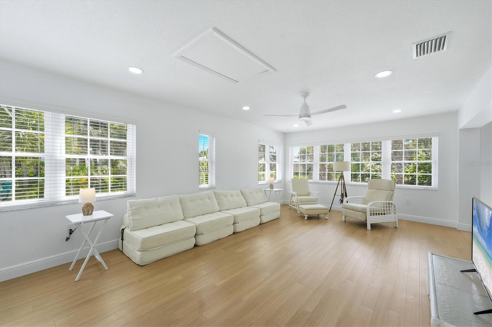 Bonus room - 3050 N BEACH RD, ENGLEWOOD