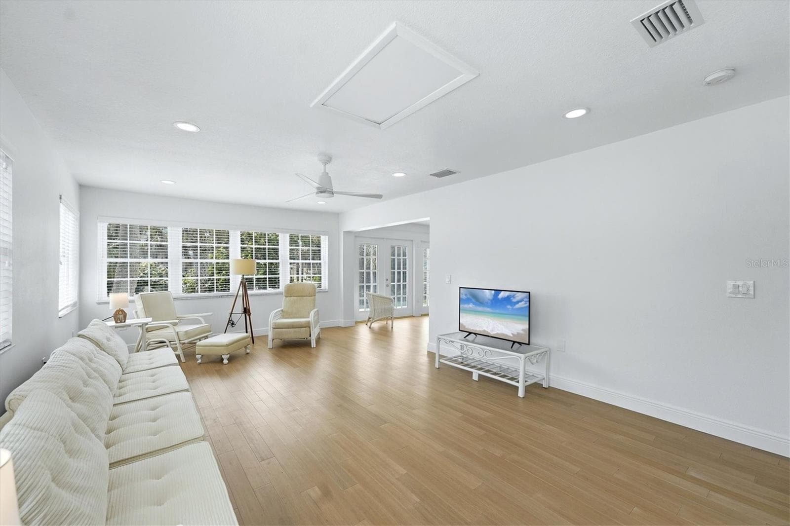 Bonus room - 3050 N BEACH RD, ENGLEWOOD