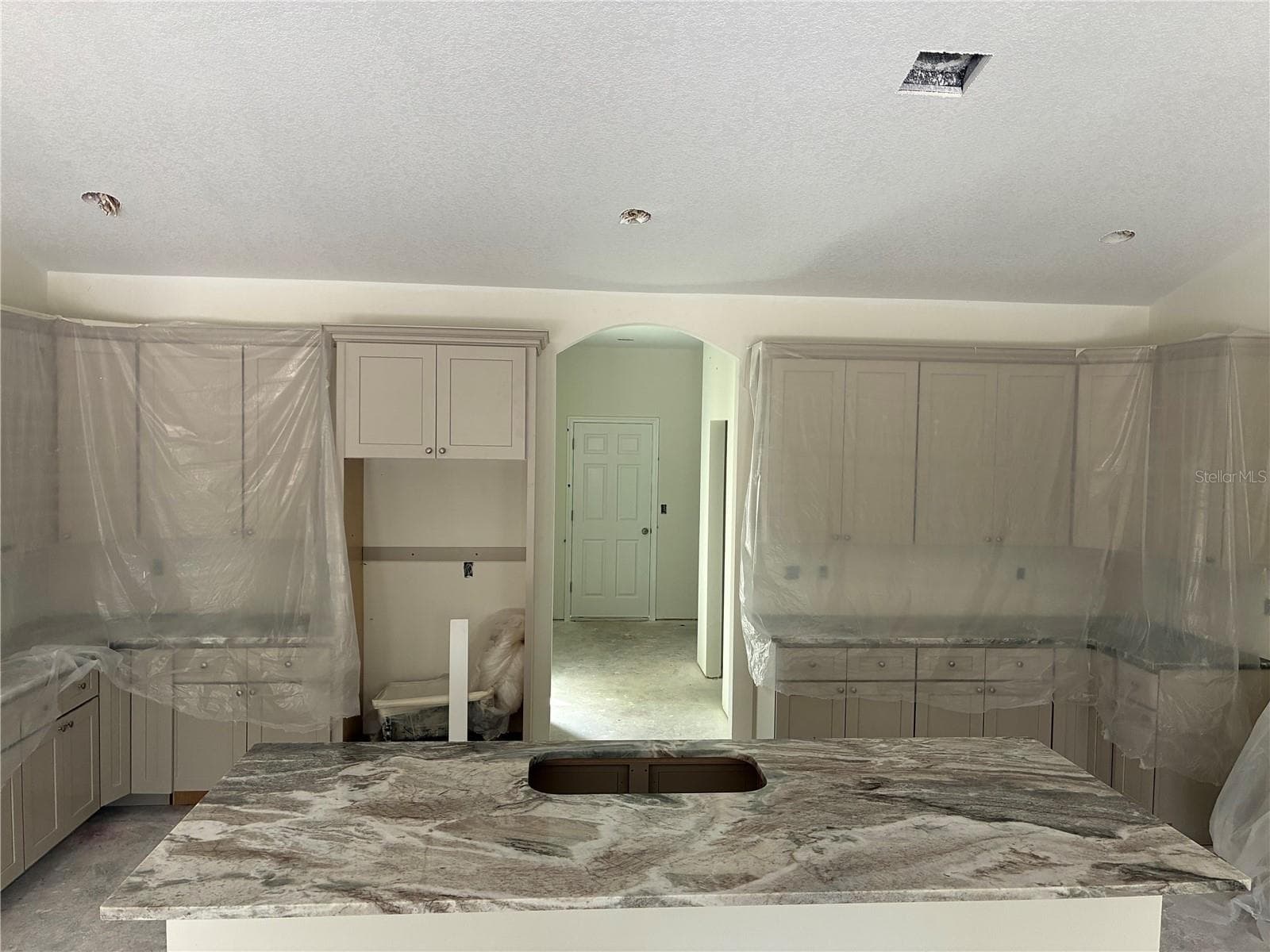 Single Family Residence at 8343 SW 135TH AVE, DUNNELLON, photo 6 of 69