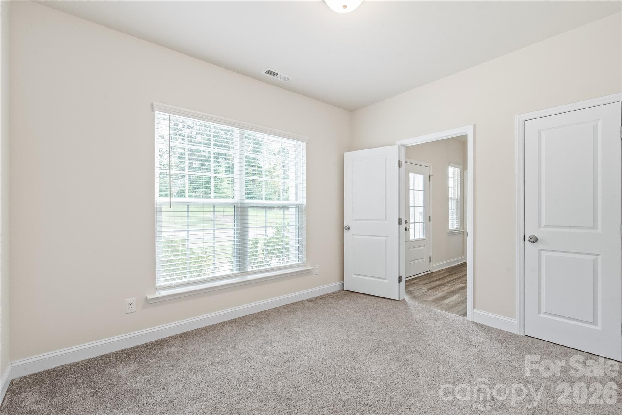 Single Family Residence at 1043 Kalli Drive, Matthews, photo 6 of 39