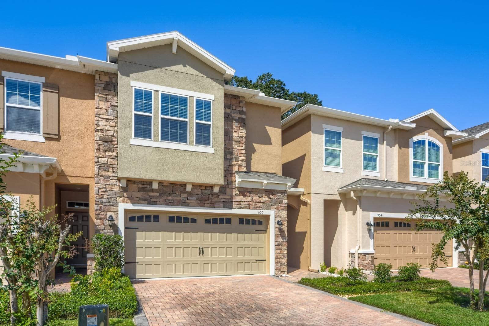 Townhouse at 900 WALKERS GROVE LN, WINTER GARDEN, photo 2 of 28
