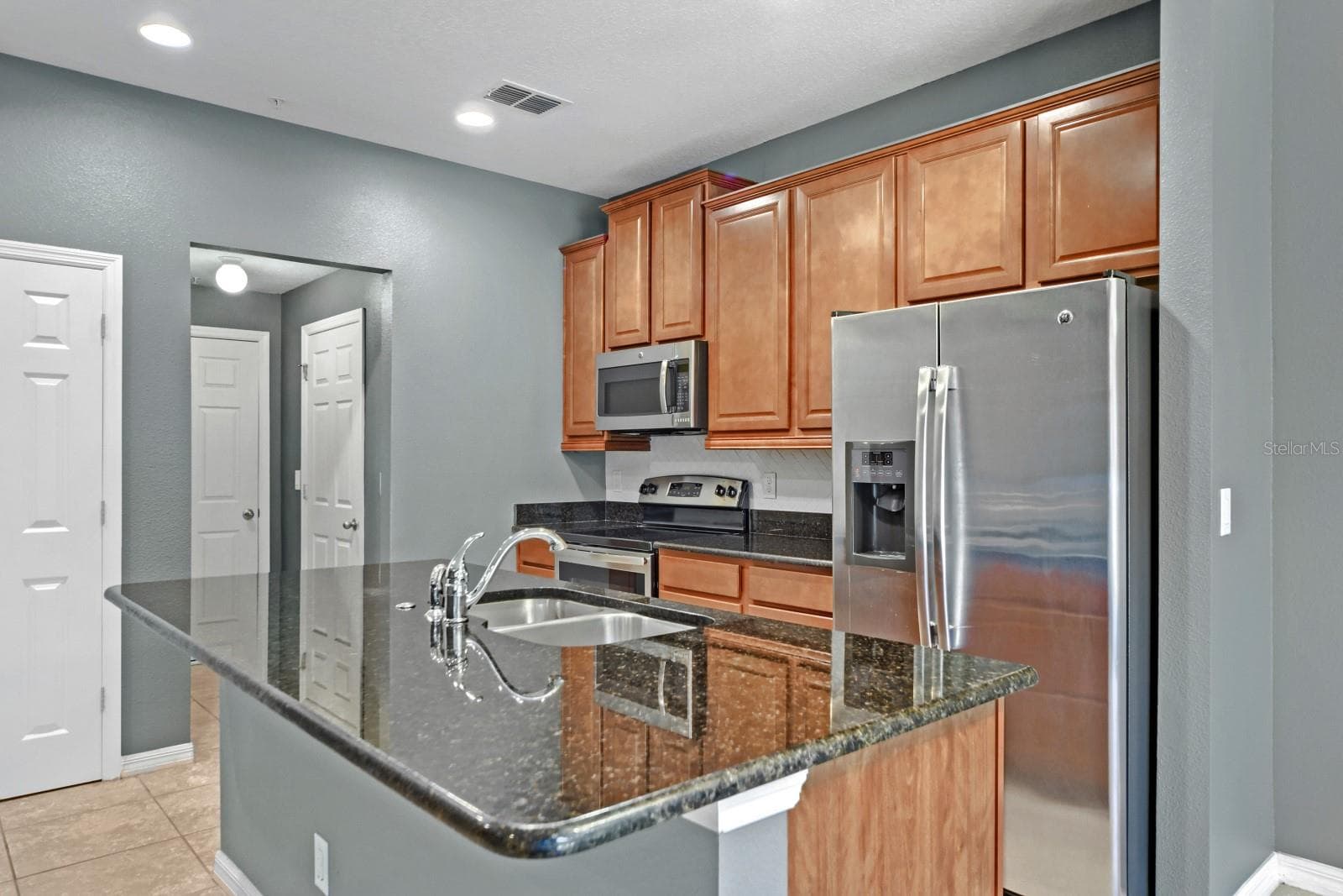Townhouse at 900 WALKERS GROVE LN, WINTER GARDEN, photo 10 of 28