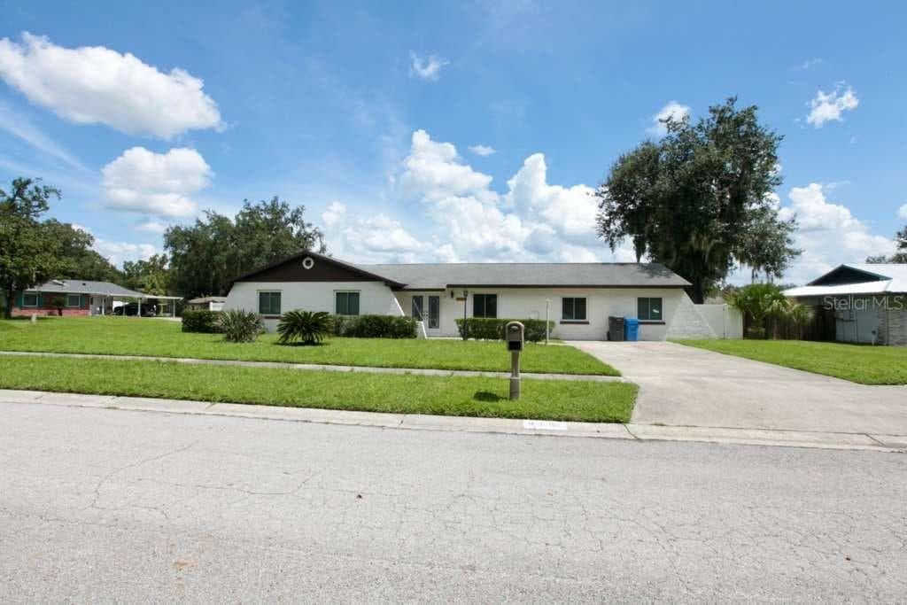815 BISHOP PL