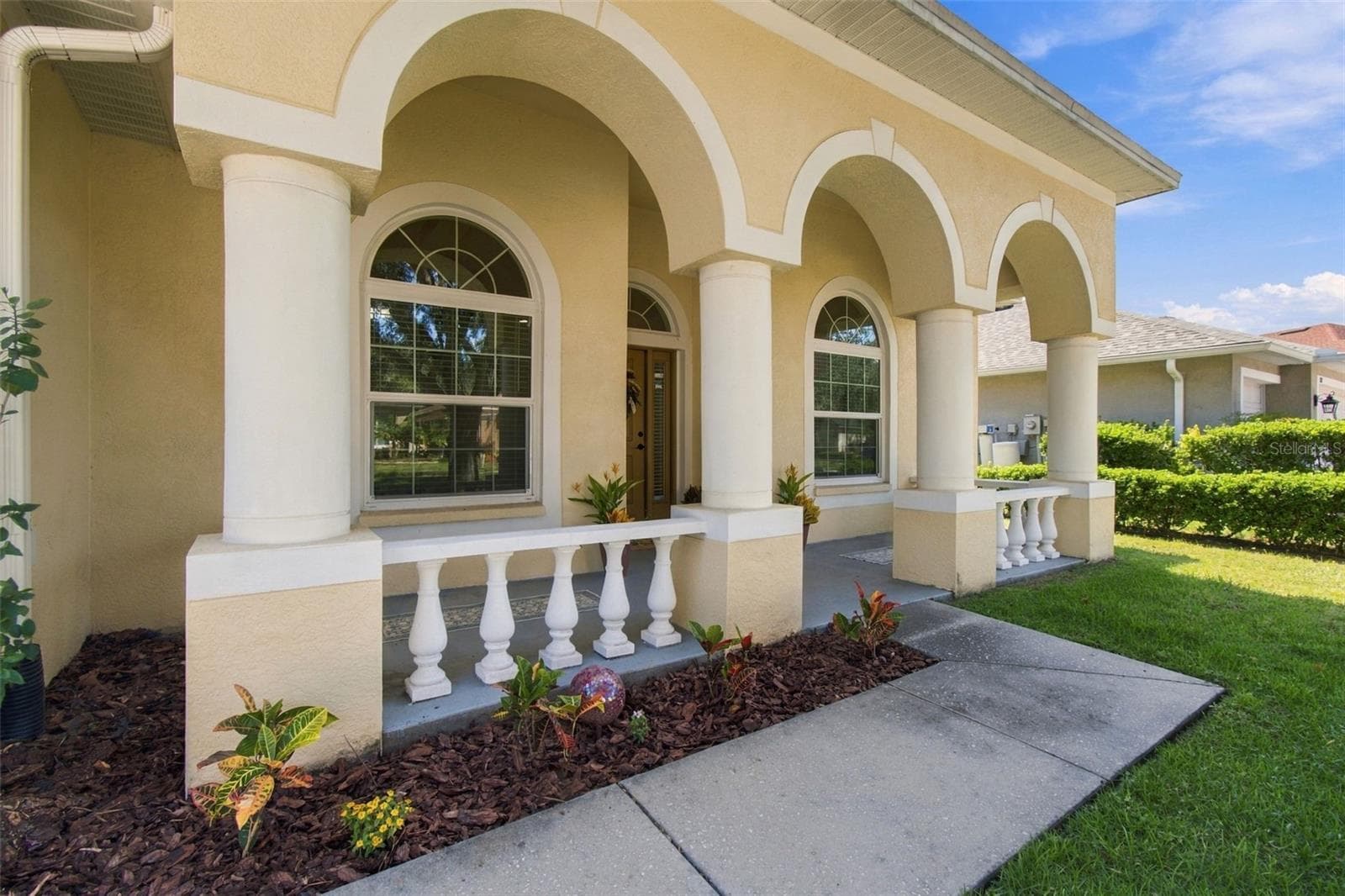 Single Family Residence at 1815 WINN ARTHUR, VALRICO, photo 5 of 100