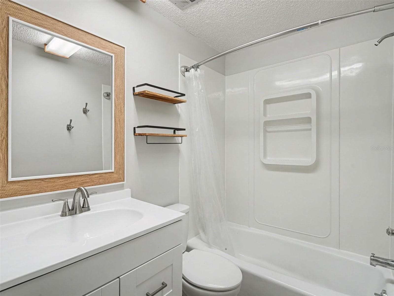 Townhouse at 3390 RAMBLEWOOD CT, SARASOTA, photo 14 of 23