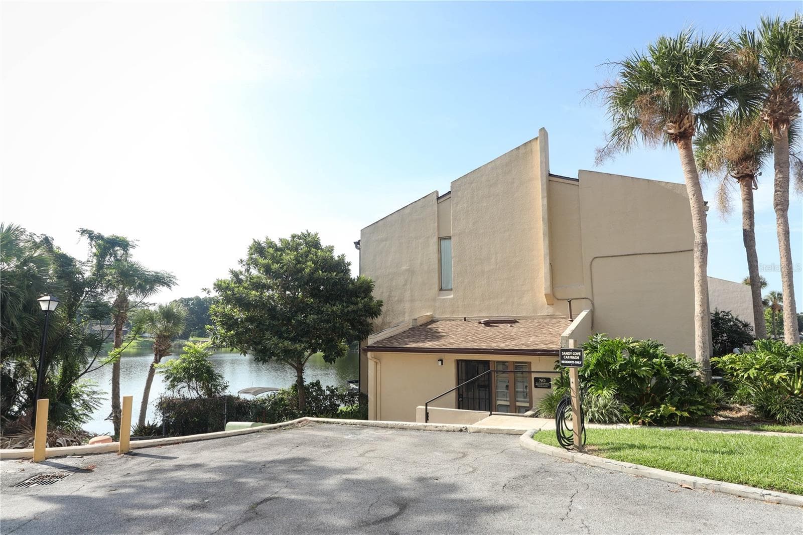 Car wash area - 570 ORANGE DR #51, ALTAMONTE SPRINGS