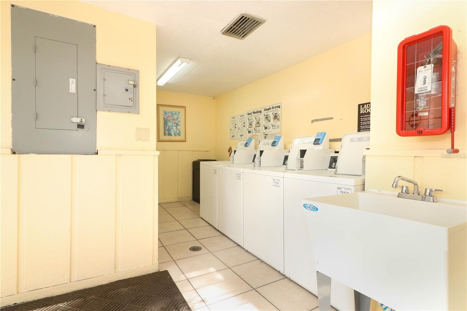 Community laundry - 570 ORANGE DR #51, ALTAMONTE SPRINGS