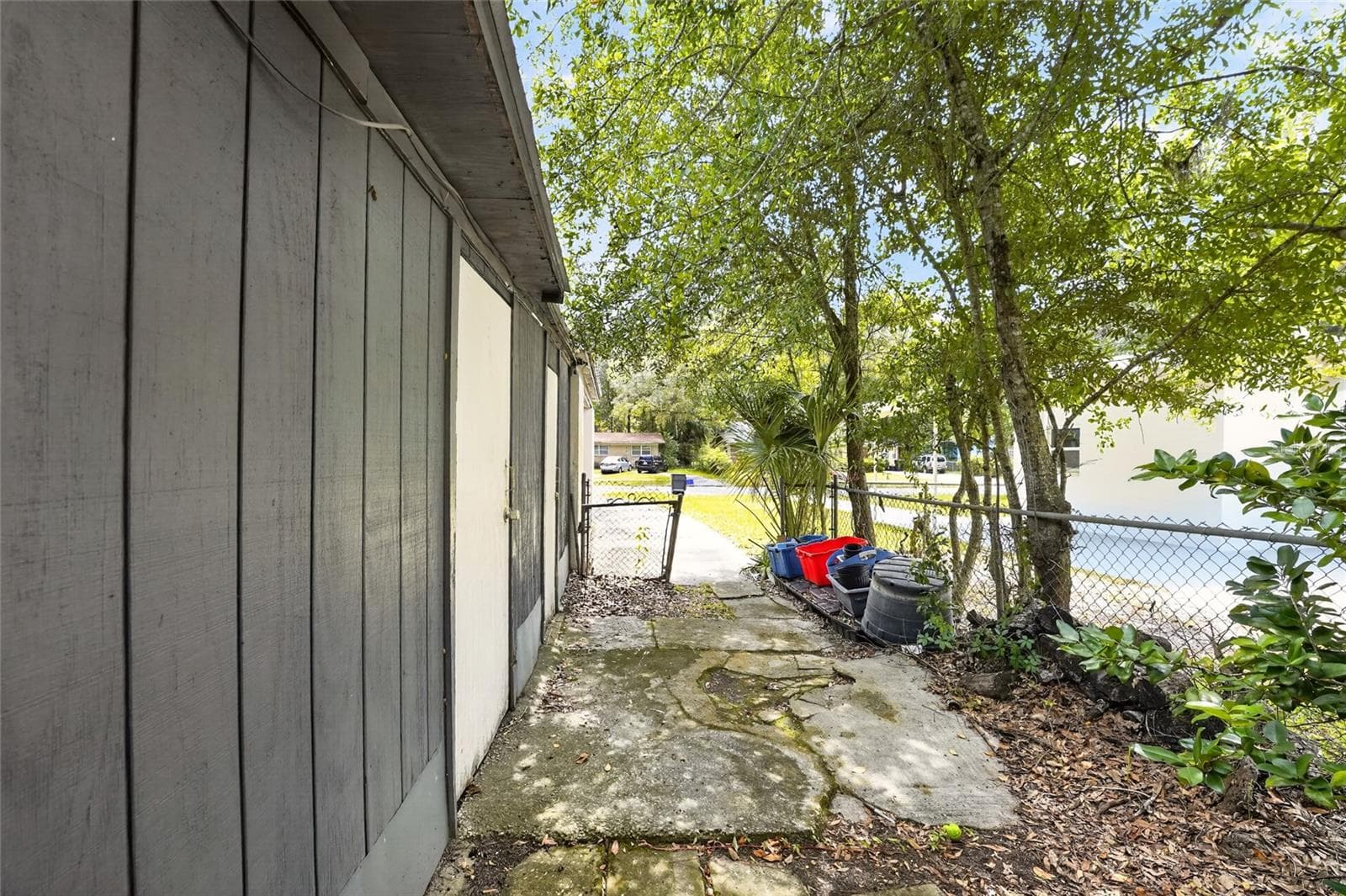 Single Family Residence at 1320 NE 28TH AVE, GAINESVILLE, photo 33 of 38