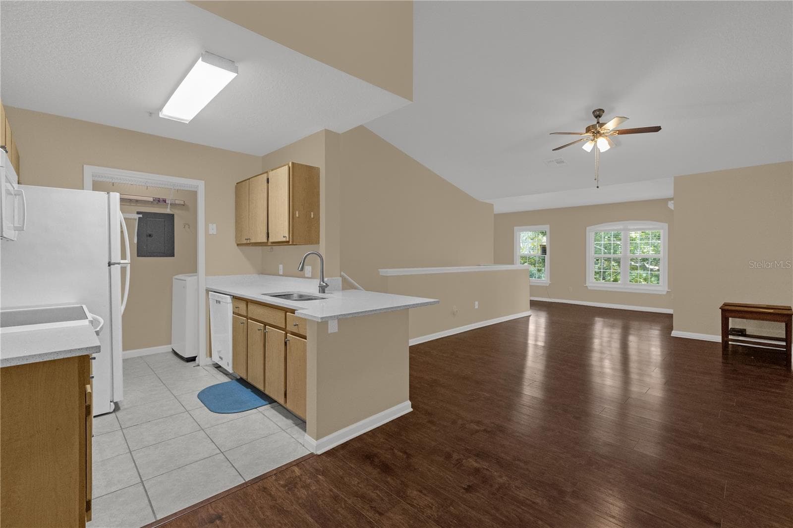 Condominium at 6560 SWISSCO DR #322, ORLANDO, photo 8 of 24