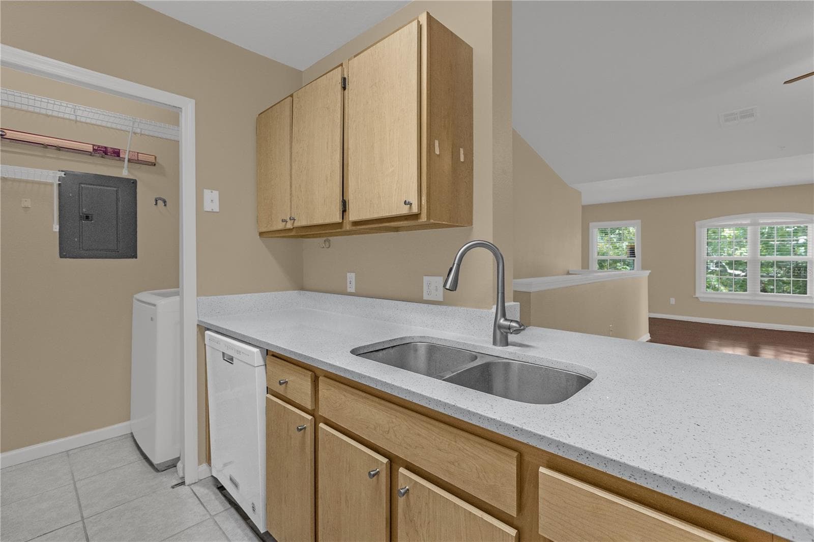 Kitchen - 6560 SWISSCO DR #322, ORLANDO