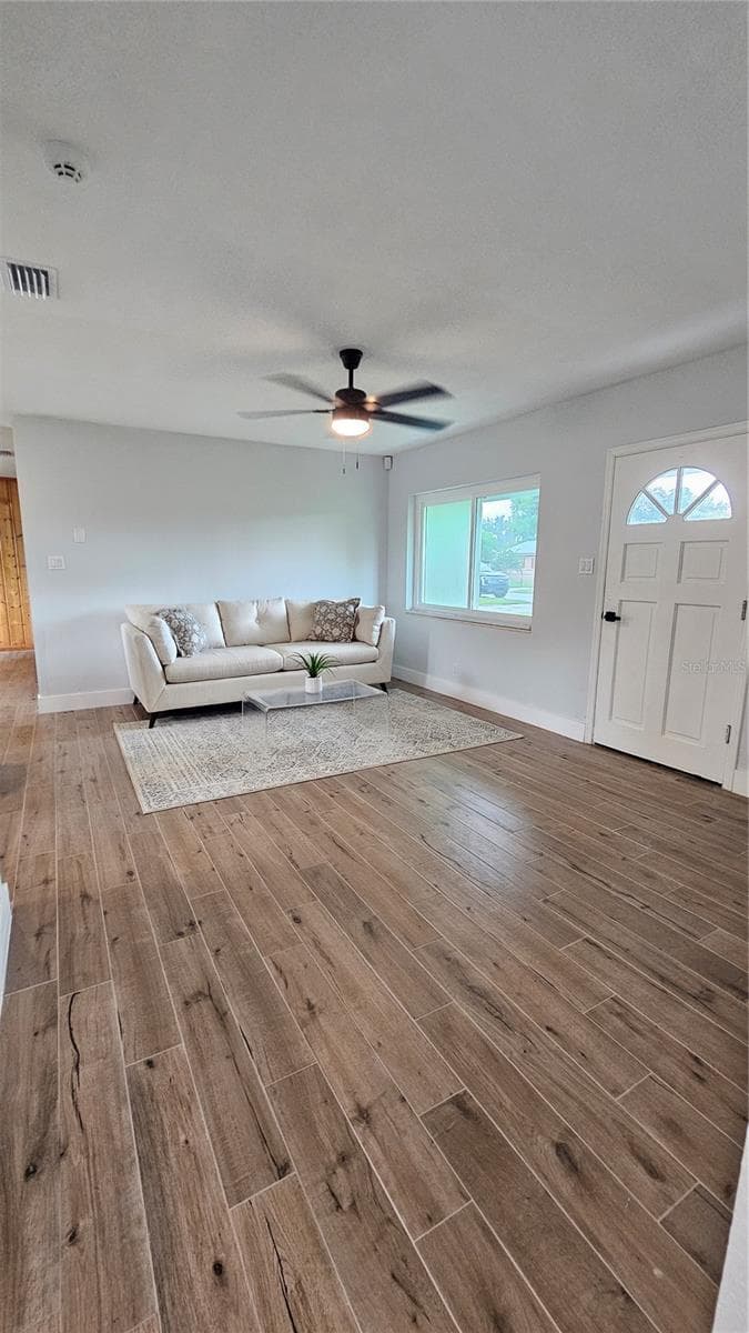 Single Family Residence at 1806 E LINDA ST, PLANT CITY, photo 5 of 32