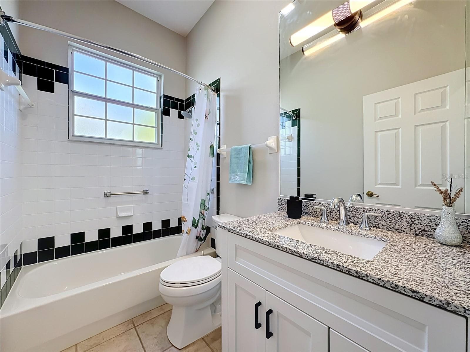 Single Family Residence at 4716 STARBOARD DR, BRADENTON, photo 40 of 77