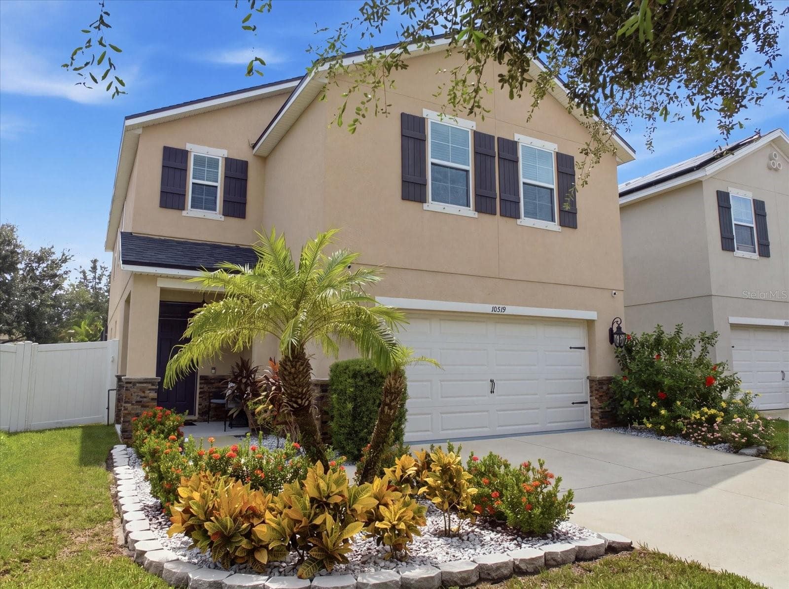 10519 WHISPERING HAMMOCK DR